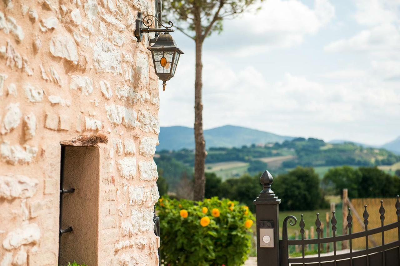 Апартаменты Casamenetto Vacanze Sassoferrato Экстерьер фото